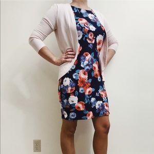 PinkBlush Floral Maternity dress. Size small. NWT